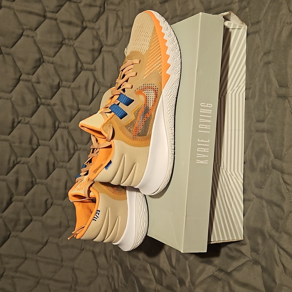 Nike Kyrie Flytrap Sneakers - image 1